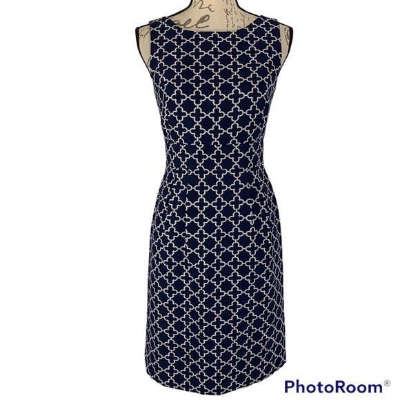 Tahari Dresses & Skirts - Like New Tahari Arthur S. Levine Sleeveless Fitted Dress Navy Blue White 2
